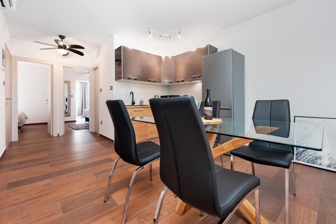 Apartments Sanja-New Renovated Ρόβινι Εξωτερικό φωτογραφία