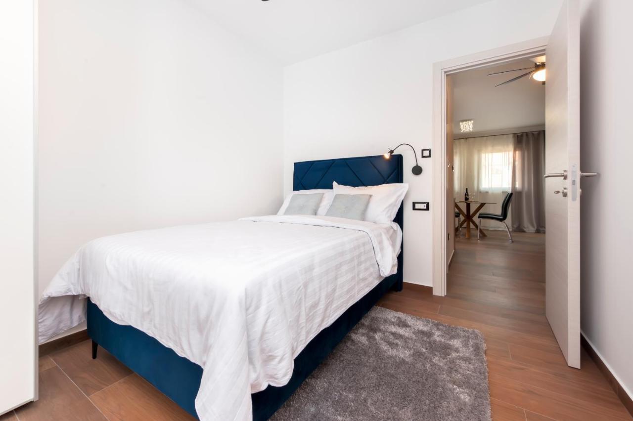 Apartments Sanja-New Renovated Ρόβινι Εξωτερικό φωτογραφία