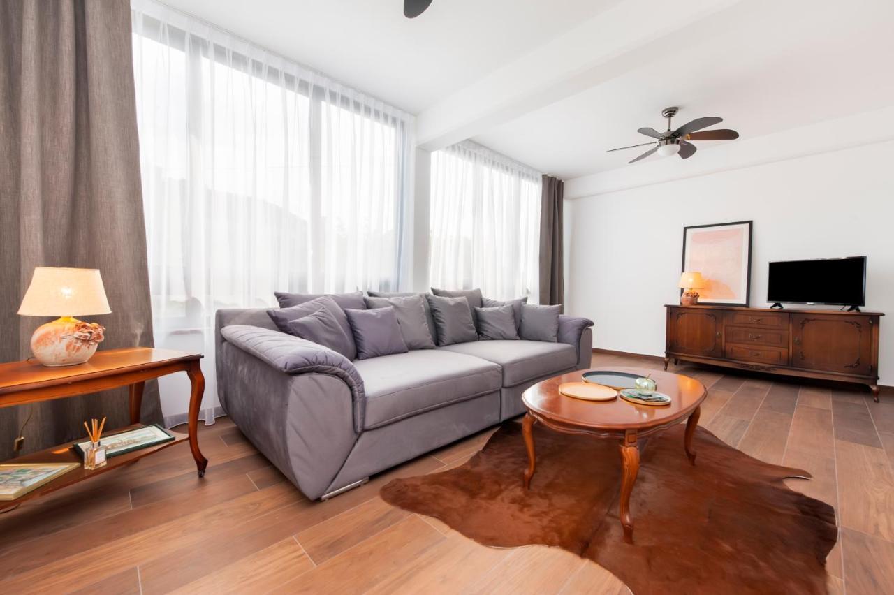 Apartments Sanja-New Renovated Ρόβινι Εξωτερικό φωτογραφία