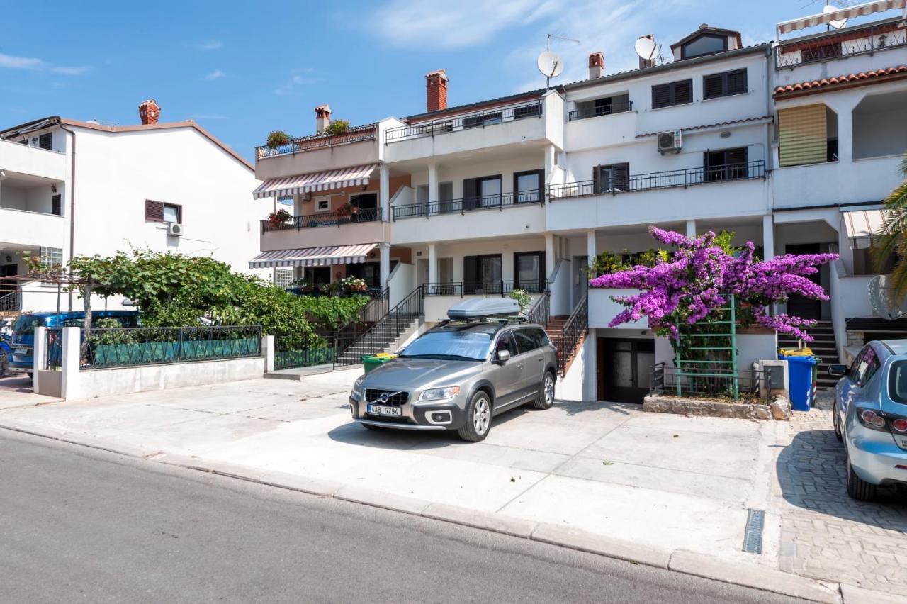 Apartments Sanja-New Renovated Ρόβινι Εξωτερικό φωτογραφία