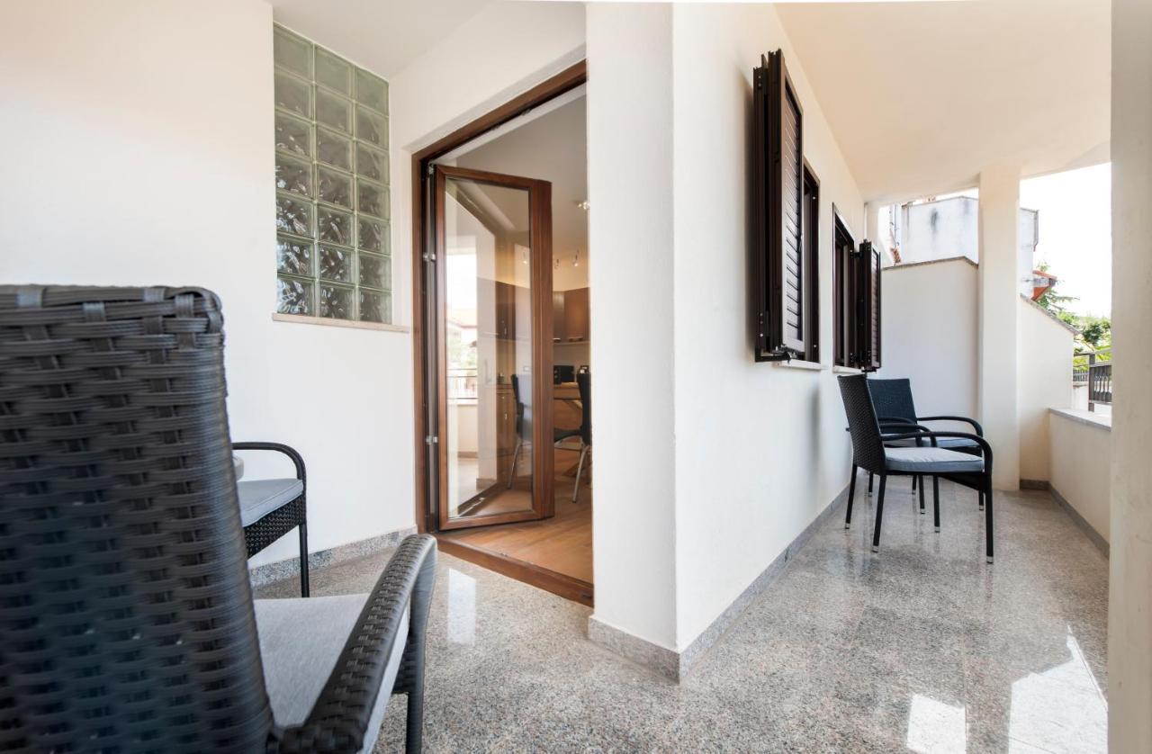 Apartments Sanja-New Renovated Ρόβινι Εξωτερικό φωτογραφία